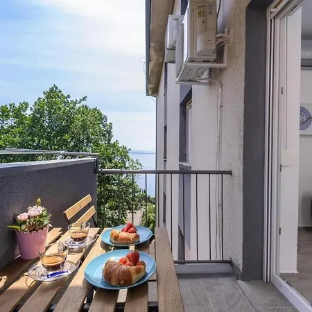 Apartment In With Balcony, Air Conditioning, Wifi, Washing Machine 5175-1